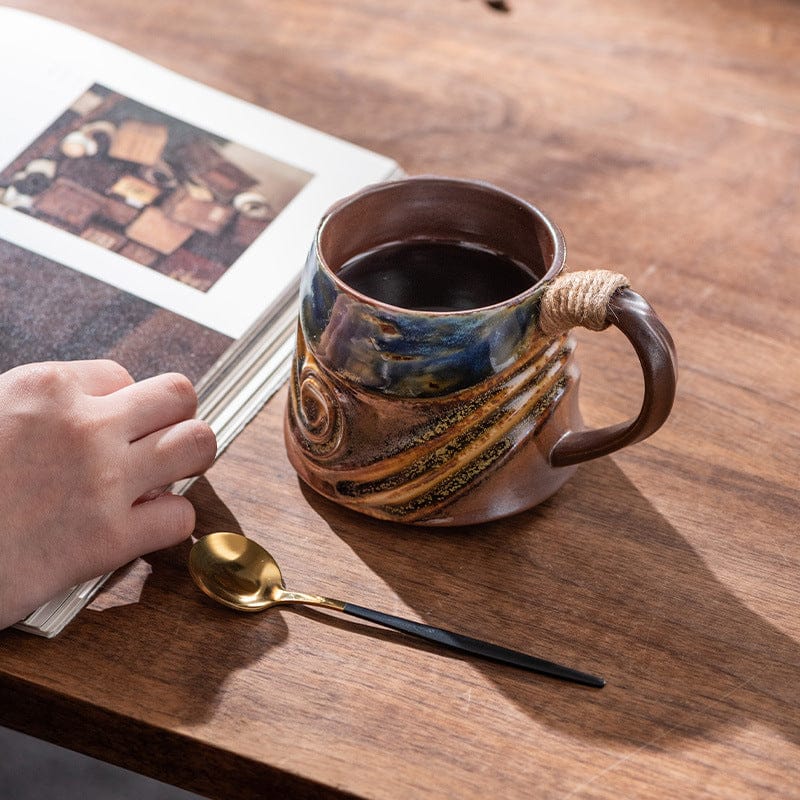 كوب بورسلين إبداعي بتصميم حبل قنب حلزوني عتيق